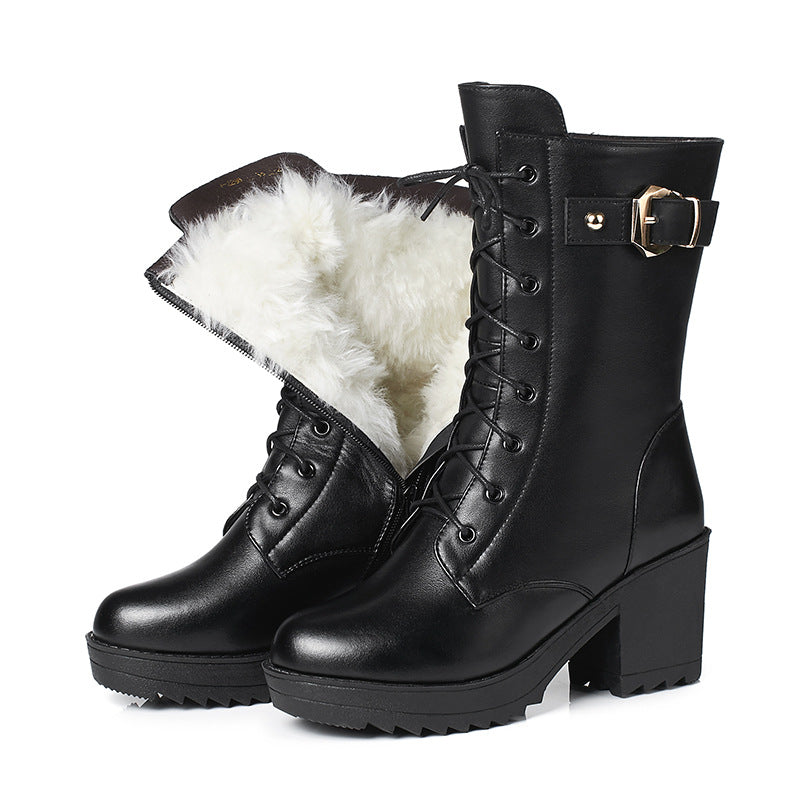 Ladies' winter boots with plush lining – warm and stylish