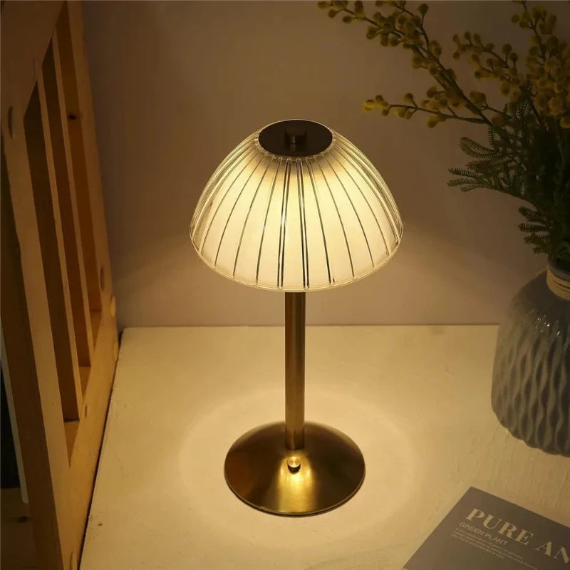 Trådløs LED Bordlampe med Dæmpbare Farveindstillinger