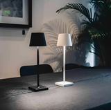 Trådløs bordlampe med moderne design