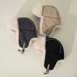 Luksusowa zimowa czapka z nausznikami – ciepła pilotka z imitacji futra