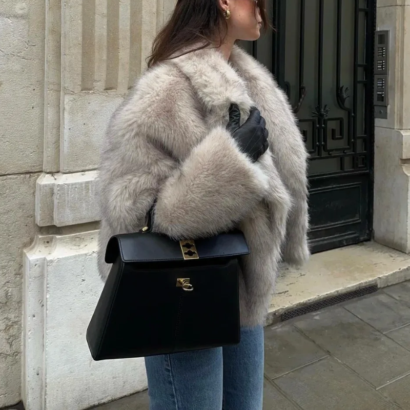 Dame Blød Vinterjakke – Elegant Kort Jakke i Kunstpels