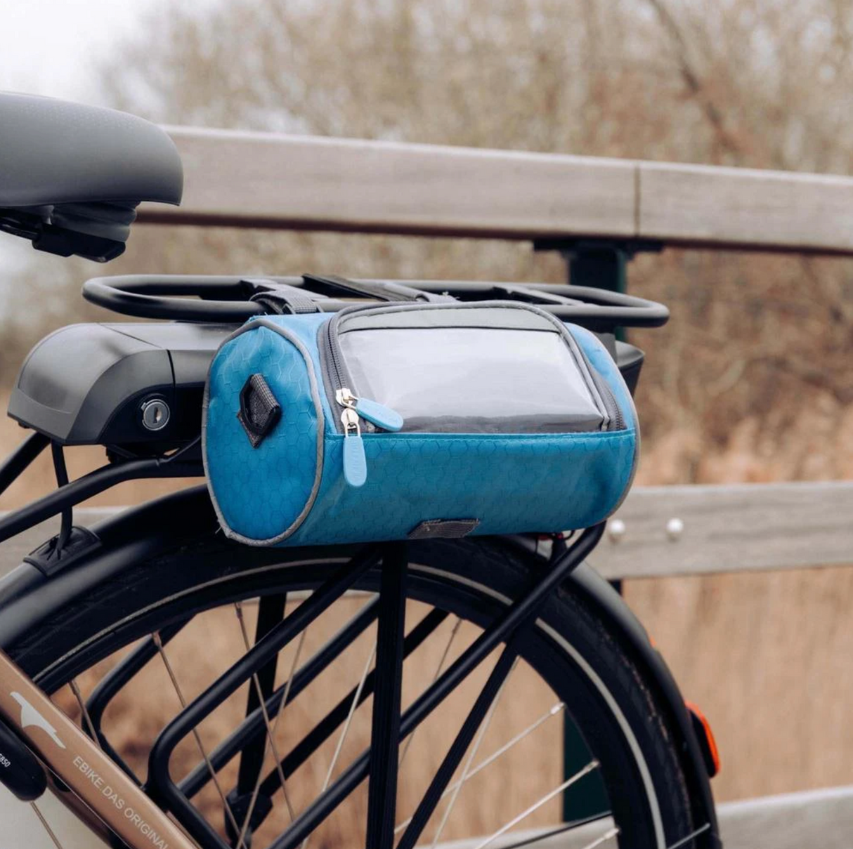 Vandtæt Cykeltaske med Touchscreen - Sikker og Multifunktionel til Enhver Cykel