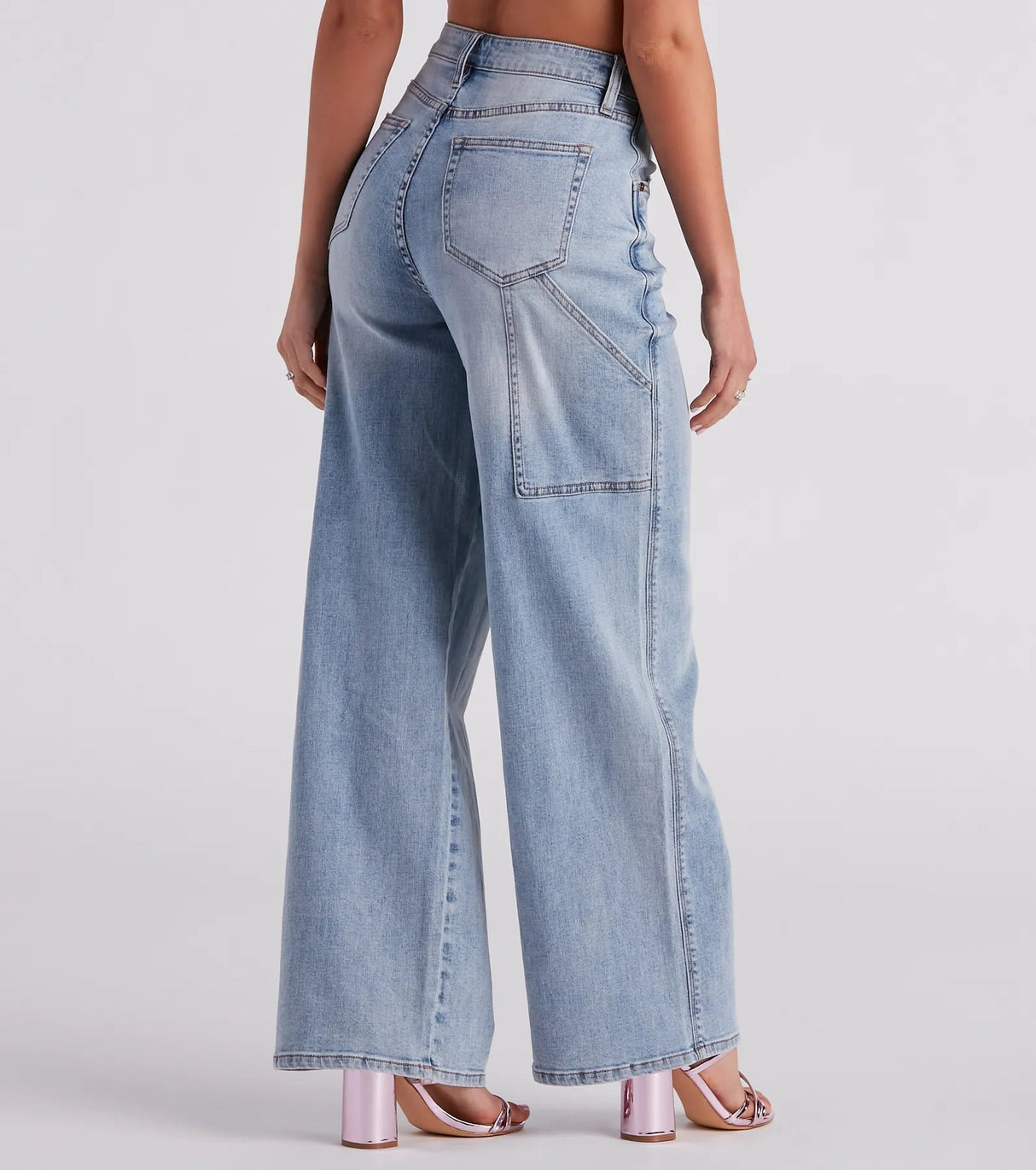 Stilfulde Vide Jeans til Kvinder med Cargo Detaljer
