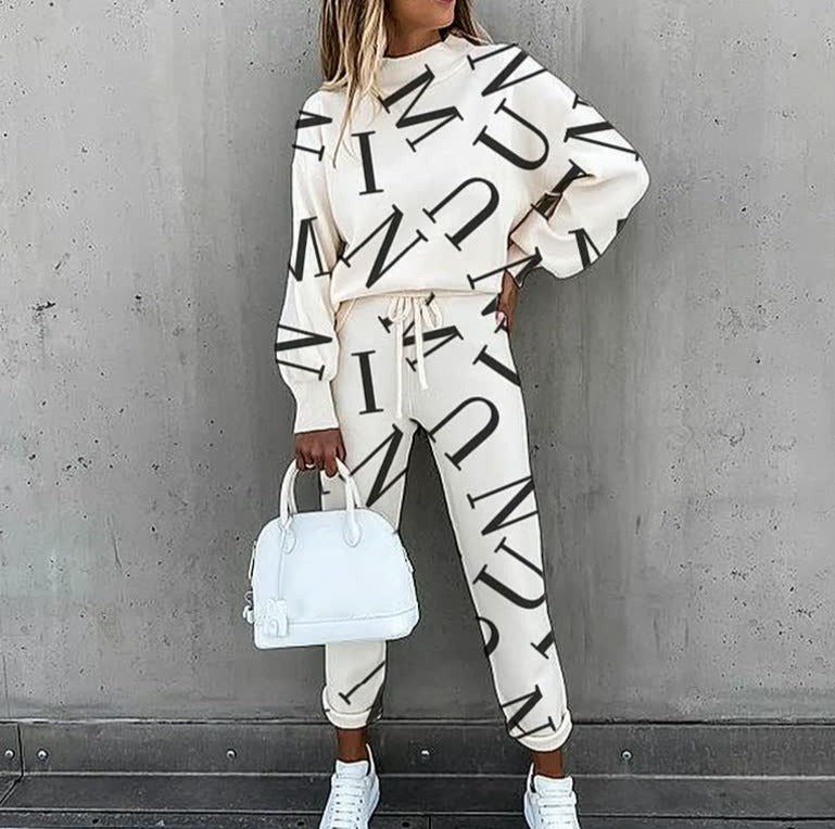 Dame Loungewear Sæt – Blødt To-delt Sæt med Stjerneprint