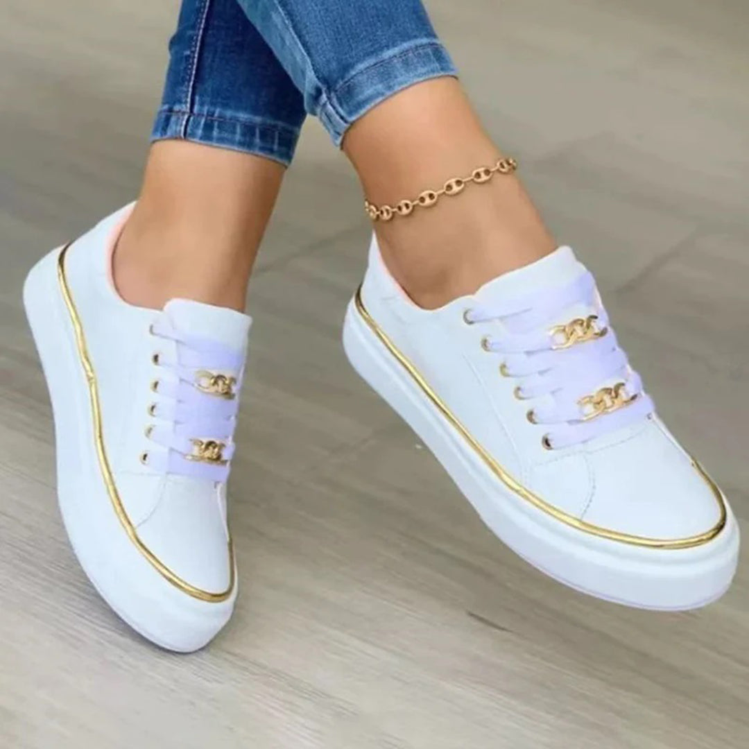 Stilfulde Sneakers med Gyldne Detaljer