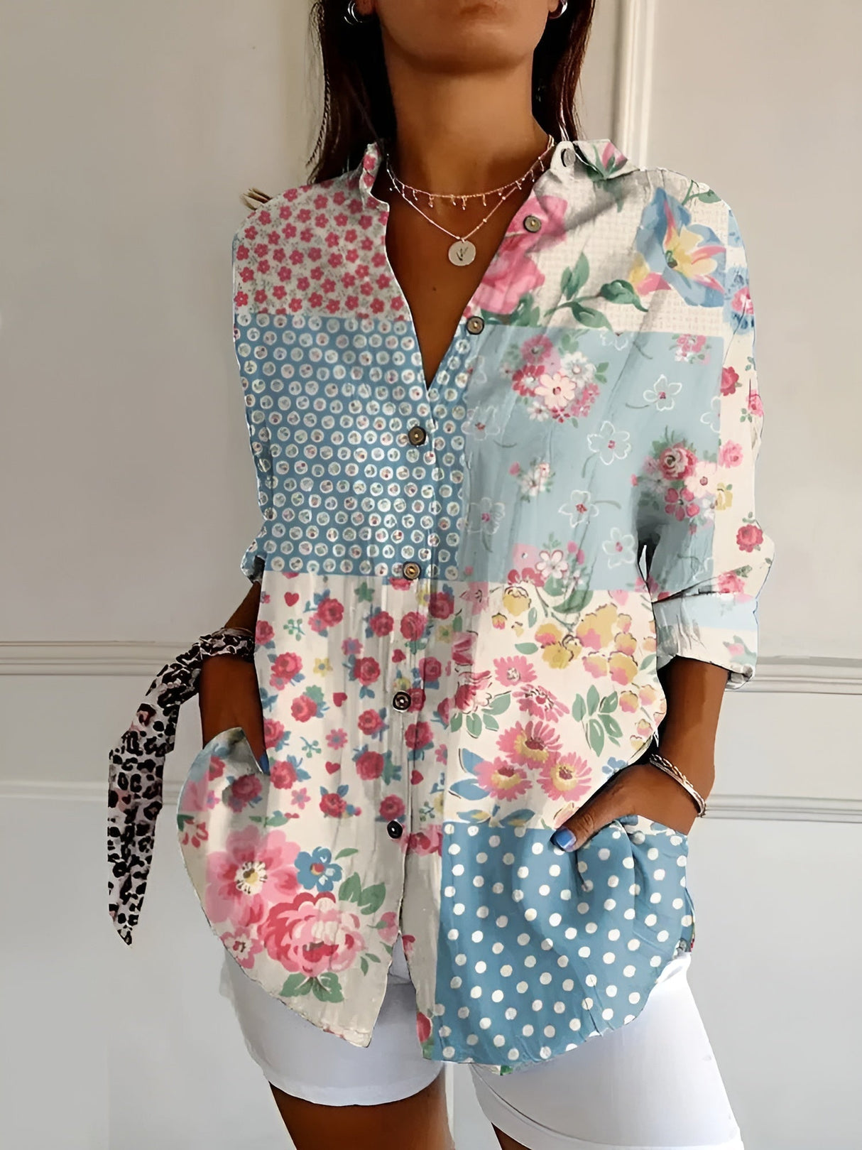 Stilfuld Damebluse med Knapper | Langærmet og Komfortabel