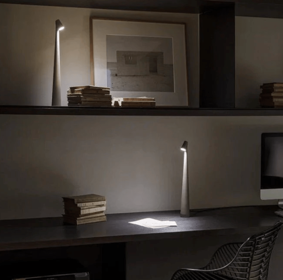Minimalistisk Touch Bordlampe med Moderne Design