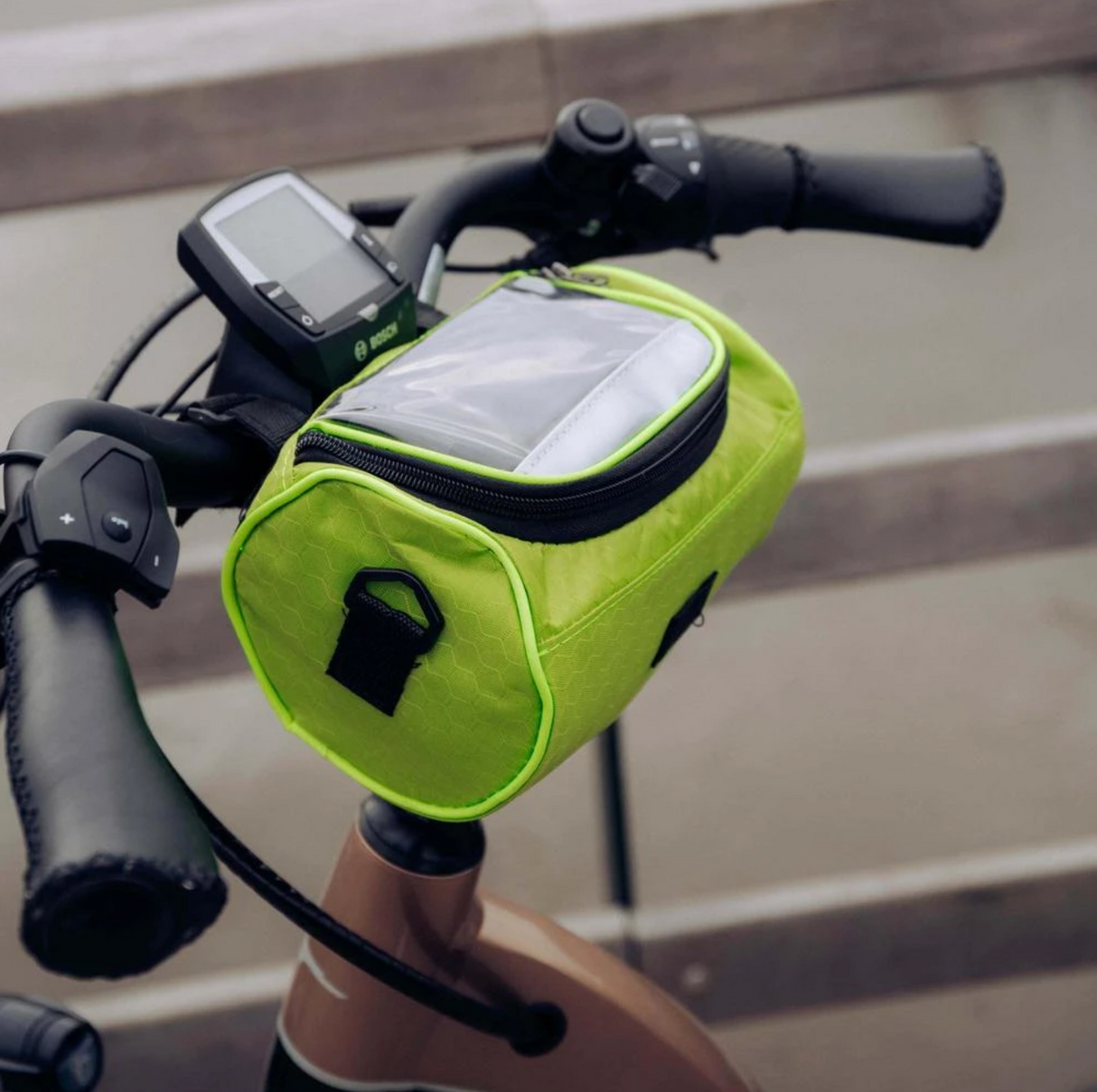 Vandtæt Cykeltaske med Touchscreen - Sikker og Multifunktionel til Enhver Cykel