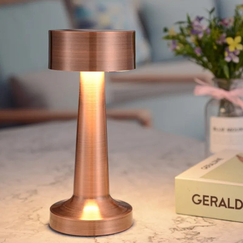 Trådløs Bordlampe med Moderne LED-Design