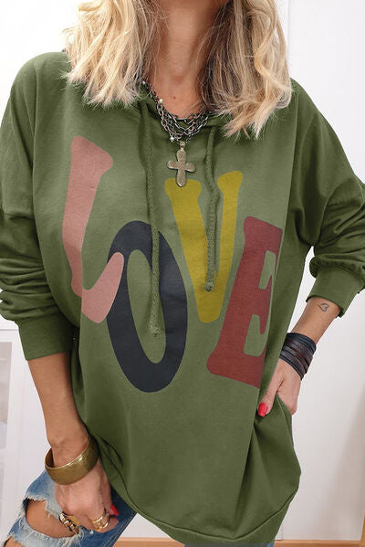 Oversized Dame Hoodie – Med Snor og Subtil Hjerte Detalje